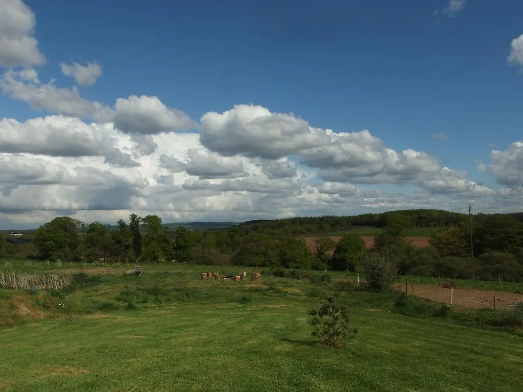 Farm stay Hof Mellon Villa Plouguernevel