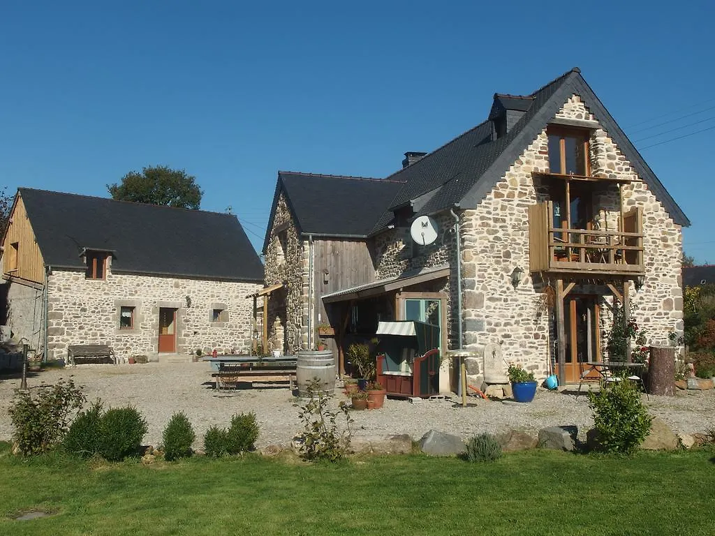 Hof Mellon Villa Plouguernevel 0*,  France