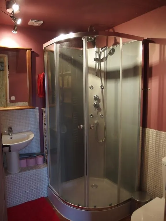 Farm stay Hof Mellon Villa Plouguernevel